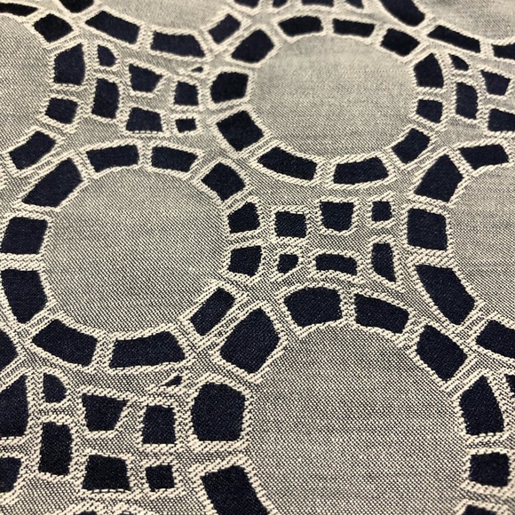 Banana Republic blue geometric pattern shorts - Picture 2 of 2